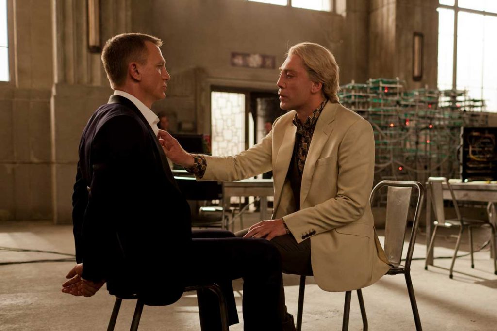SKYFALL (2012)