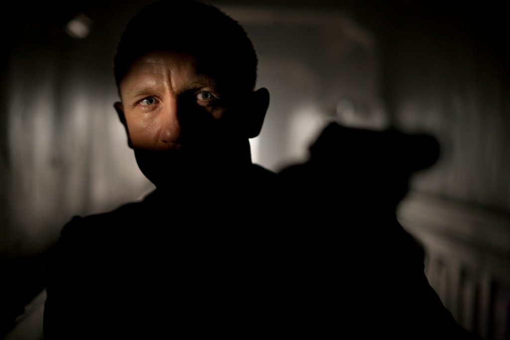 SKYFALL (2012)