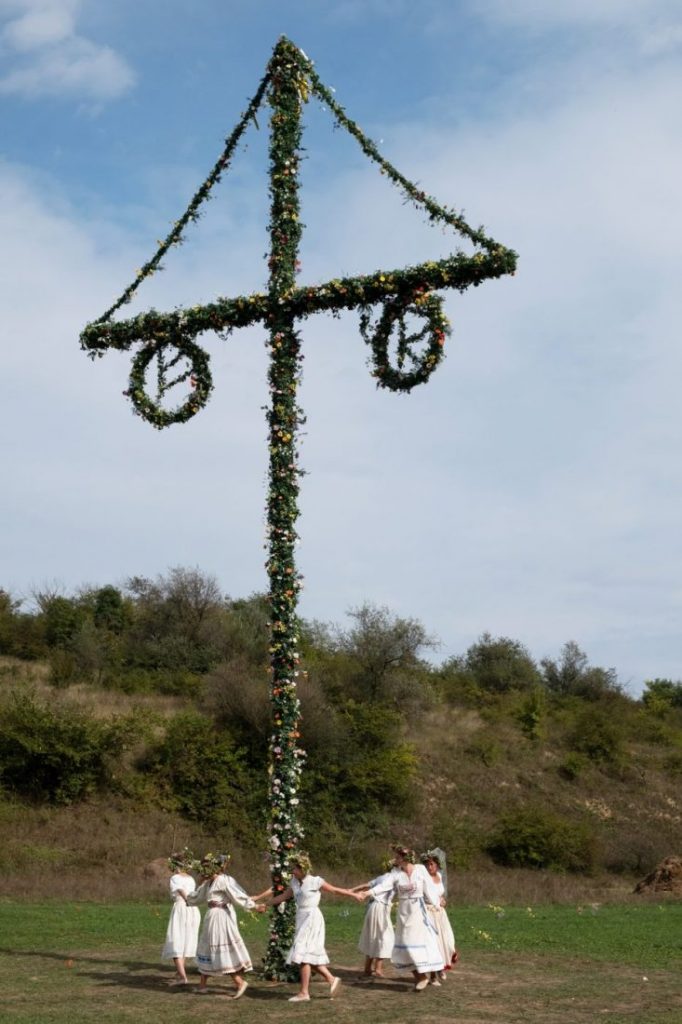 MIDSOMMAR (2019)